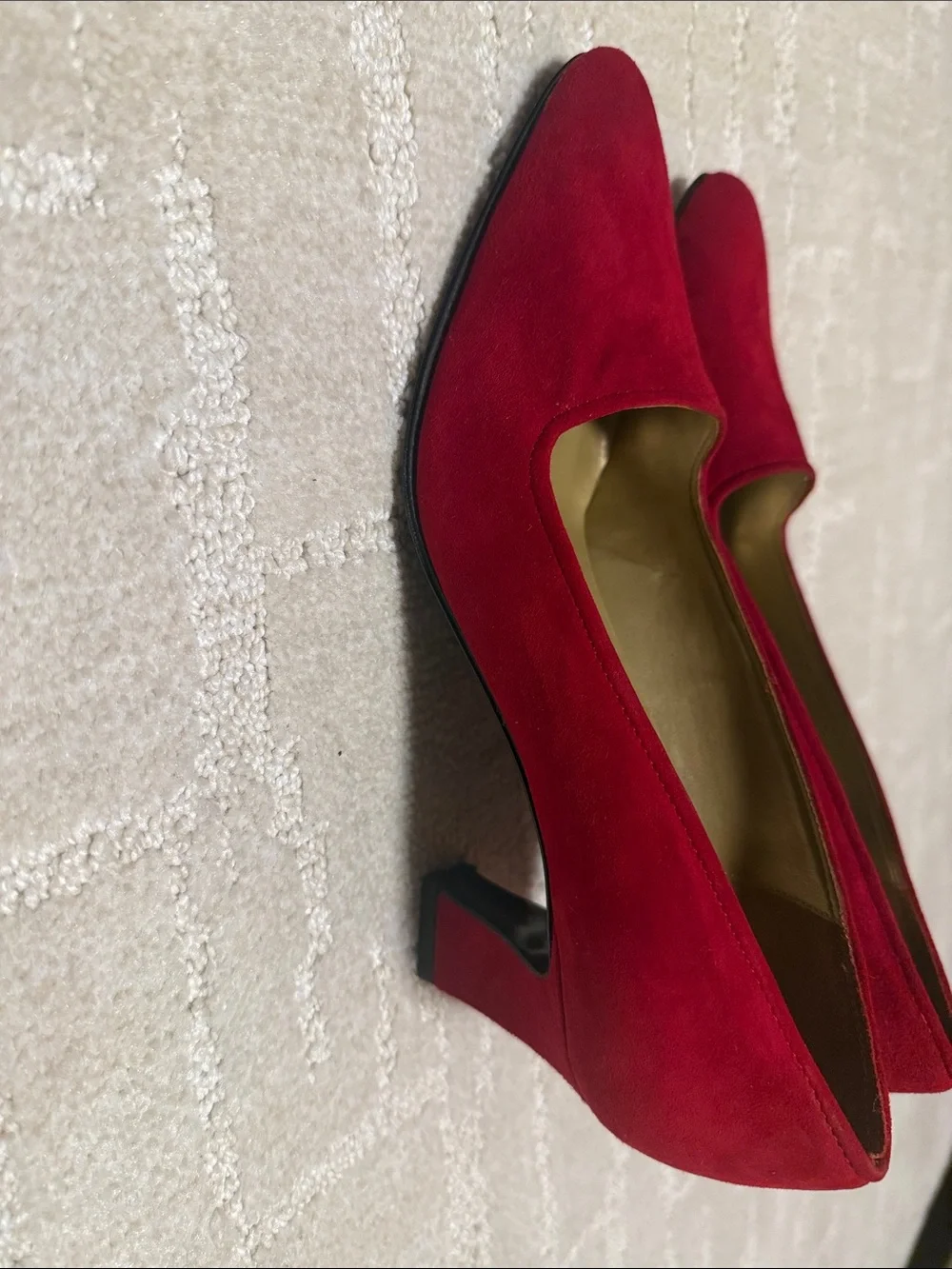 Sesto Meucci Red Suede Mid Heel Pumps